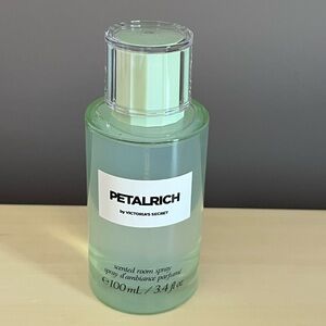 Victoria’s Secret Petalrich Room Spray NEW